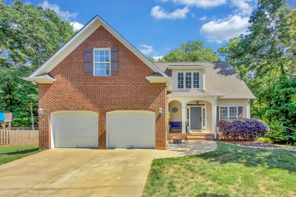 143 Darmondale Drive, Moore, SC 29369