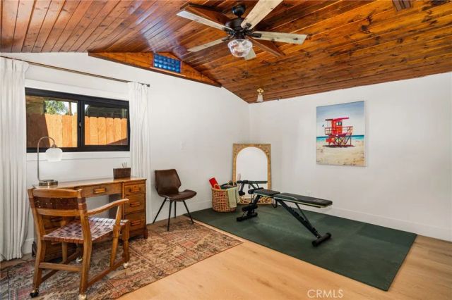 377 Ximeno Avenue, Long Beach, CA 90814
