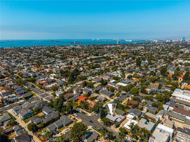 377 Ximeno Avenue, Long Beach, CA 90814