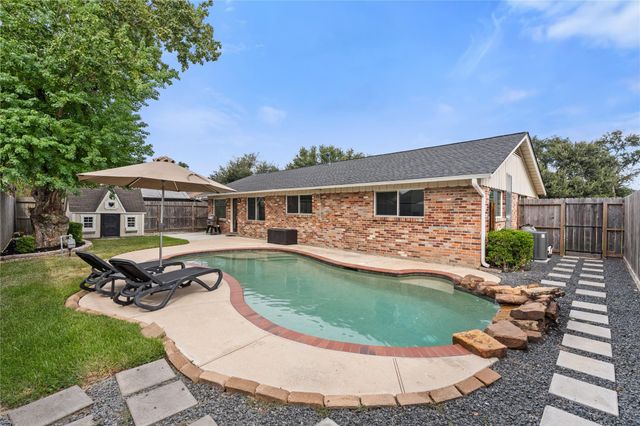 2302 Willowby Drive, Houston, TX 77008