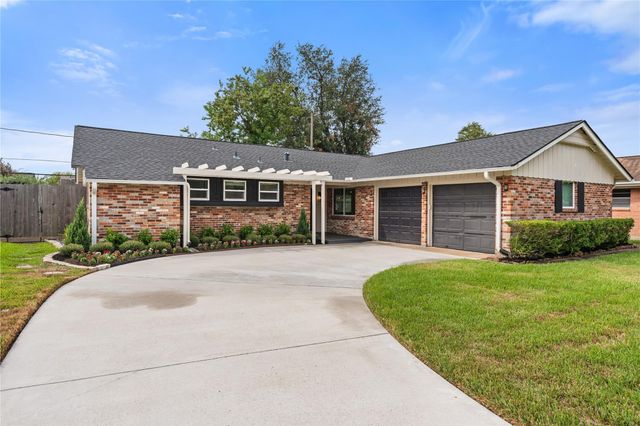 2302 Willowby Drive, Houston, TX 77008