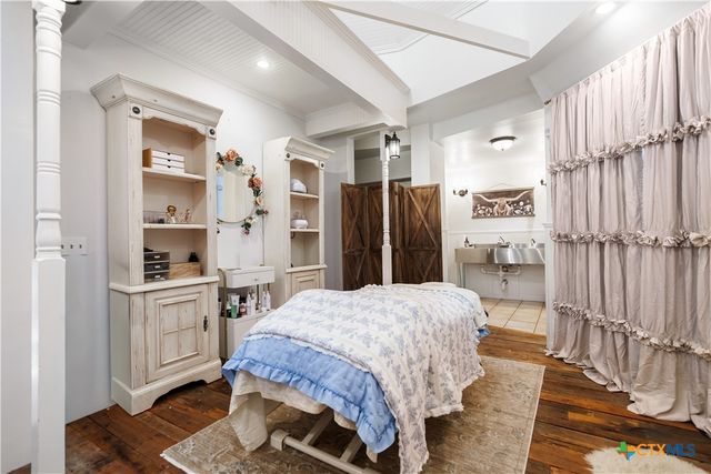 209 S Main Street, Salado, TX 76571