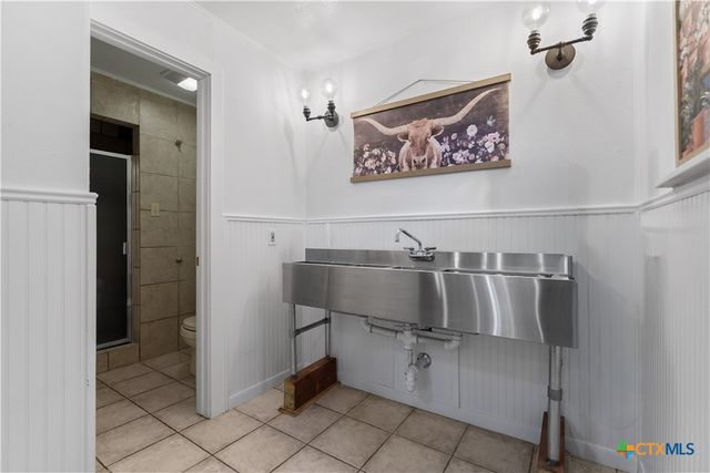 209 S Main Street, Salado, TX 76571
