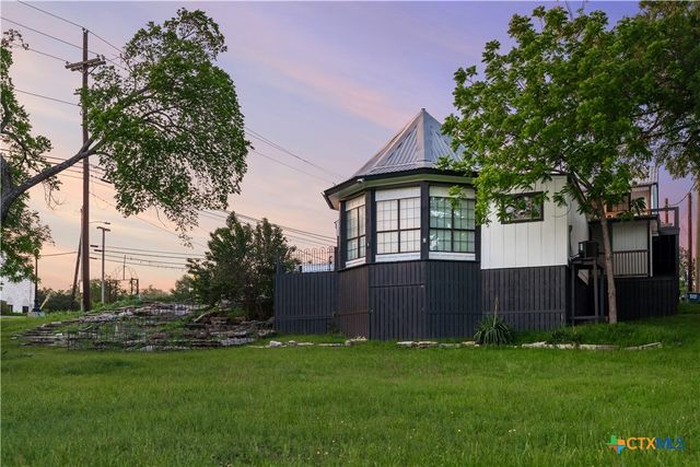 209 S Main Street, Salado, TX 76571