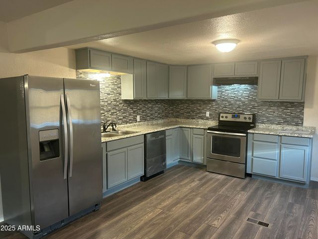 7256 S COLE Lane, Hereford, AZ 85615