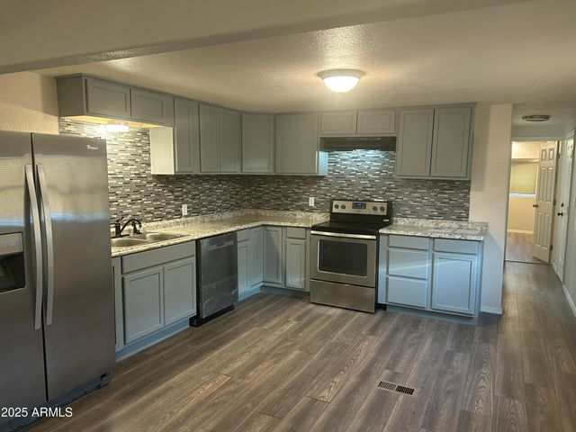 7256 S COLE Lane, Hereford, AZ 85615