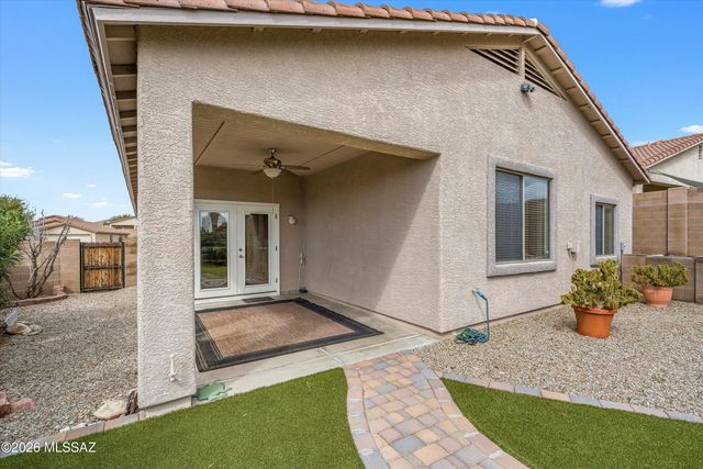 5529 W Crimson Bluff Drive, Marana, AZ 85658