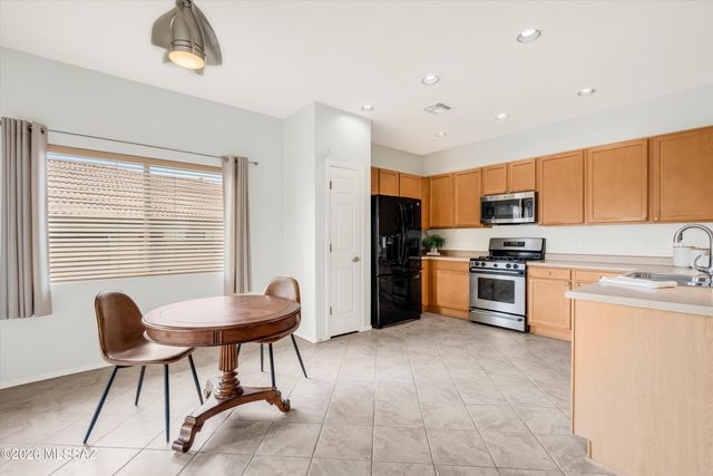 5529 W Crimson Bluff Drive, Marana, AZ 85658