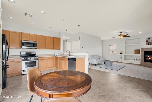5529 W Crimson Bluff Drive, Marana, AZ 85658