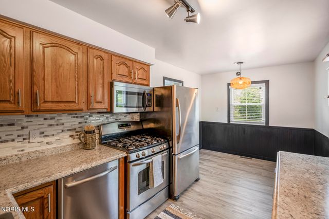 1136 Nela Parkway, Toledo, OH 43615