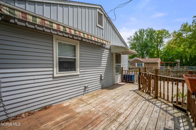 1136 Nela Parkway, Toledo, OH 43615