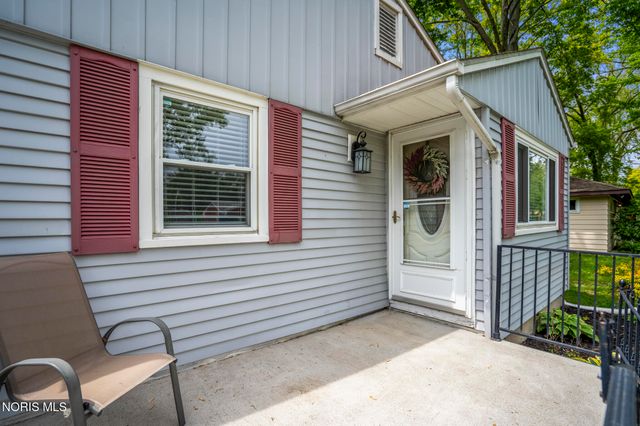 1136 Nela Parkway, Toledo, OH 43615