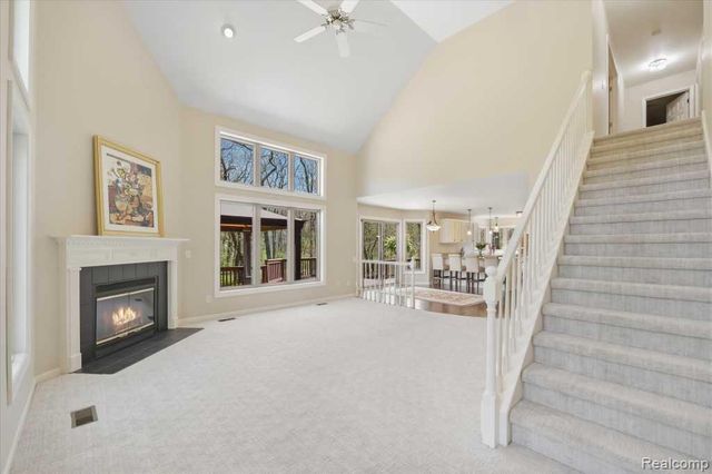 7042 Autumn Wood Drive, Hamburg Township, MI 48116