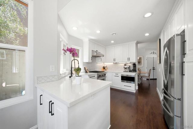 5750 Caminito Empresa, La Jolla, CA 92037