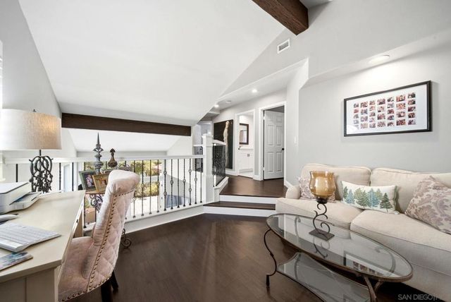 5750 Caminito Empresa, La Jolla, CA 92037
