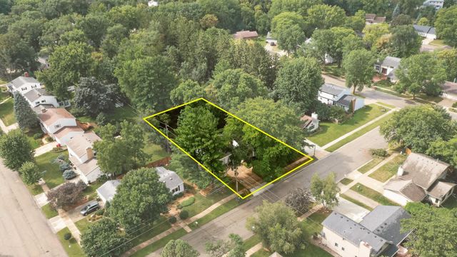 1812 7th Street SW, Rochester, MN 55902