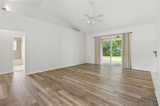 23 Pine Street, Homosassa, FL 34446