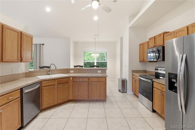 23 Pine Street, Homosassa, FL 34446