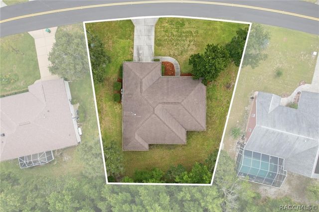 23 Pine Street, Homosassa, FL 34446