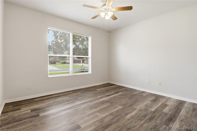 23 Pine Street, Homosassa, FL 34446