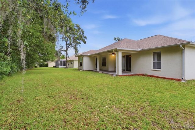 23 Pine Street, Homosassa, FL 34446