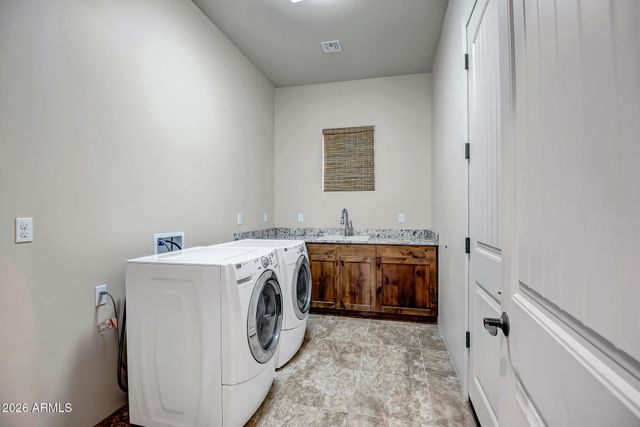 1121 E SADDLE MOUNTAIN Road, Phoenix, AZ 85086