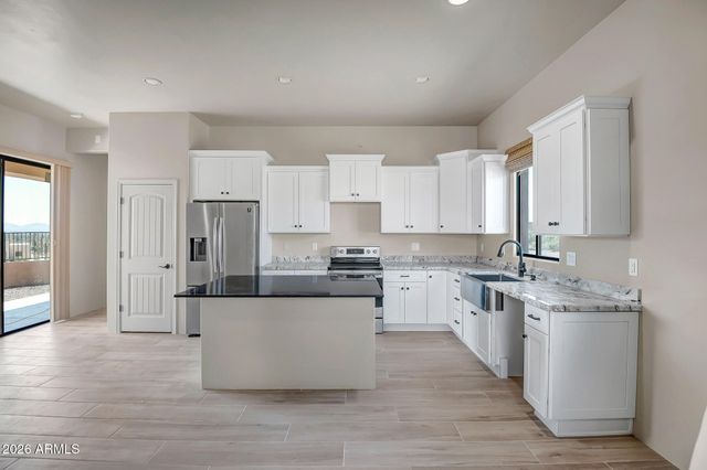 1121 E SADDLE MOUNTAIN Road, Phoenix, AZ 85086