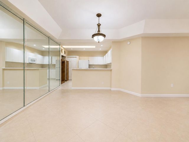 12598 Crystal Pointe Drive B, Boynton Beach, FL 33437