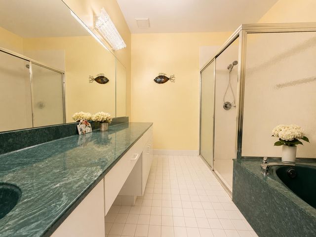 12598 Crystal Pointe Drive B, Boynton Beach, FL 33437