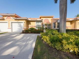 12598 Crystal Pointe Drive B, Boynton Beach, FL 33437