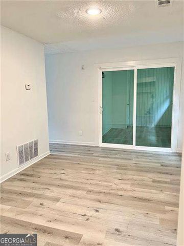 1166 Booth Road SW 409, Marietta, GA 30008