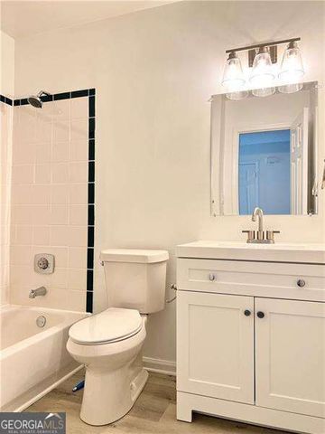 1166 Booth Road SW 409, Marietta, GA 30008