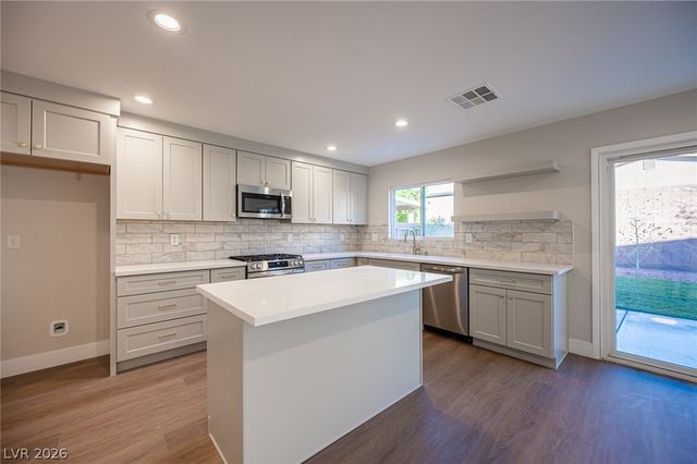 10642 Ostend Avenue, Las Vegas, NV 89166