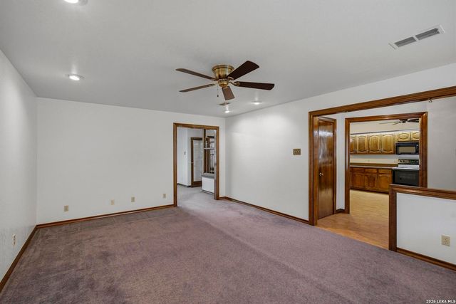 15715 EAGLE CLIFF ST, San Antonio, TX 78232