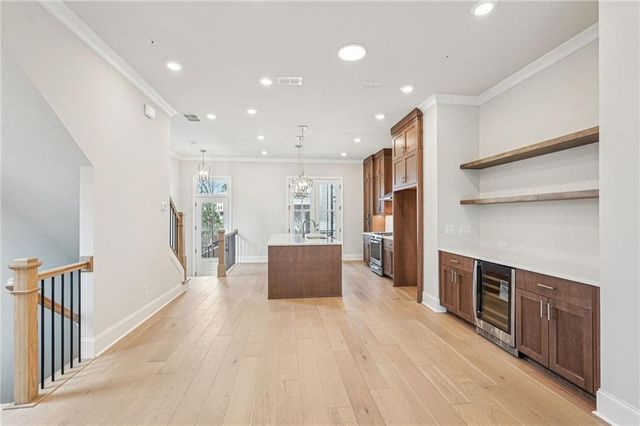 300 Crimson Pine Alley 9, Alpharetta, GA 30009