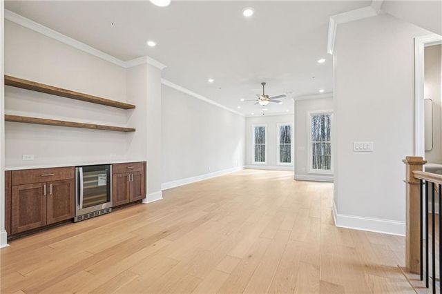 300 Crimson Pine Alley 9, Alpharetta, GA 30009