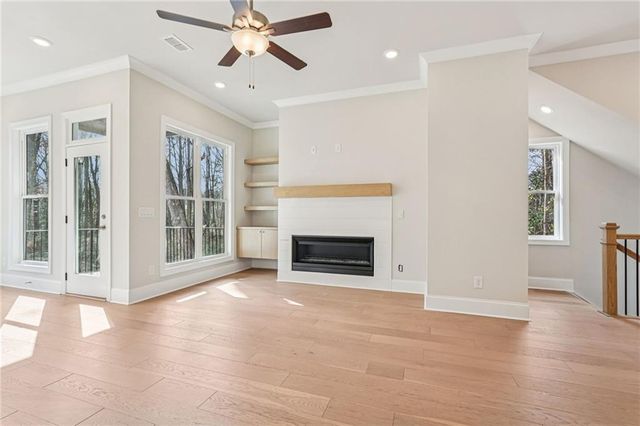 300 Crimson Pine Alley 9, Alpharetta, GA 30009