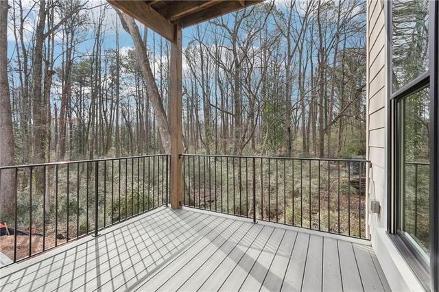 300 Crimson Pine Alley 9, Alpharetta, GA 30009