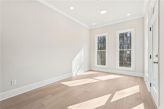 300 Crimson Pine Alley 9, Alpharetta, GA 30009