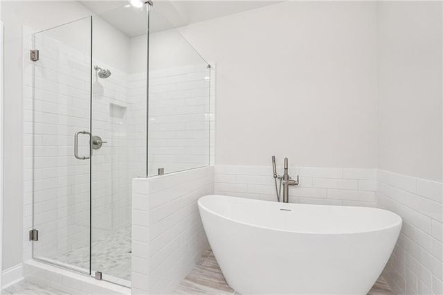 300 Crimson Pine Alley 9, Alpharetta, GA 30009