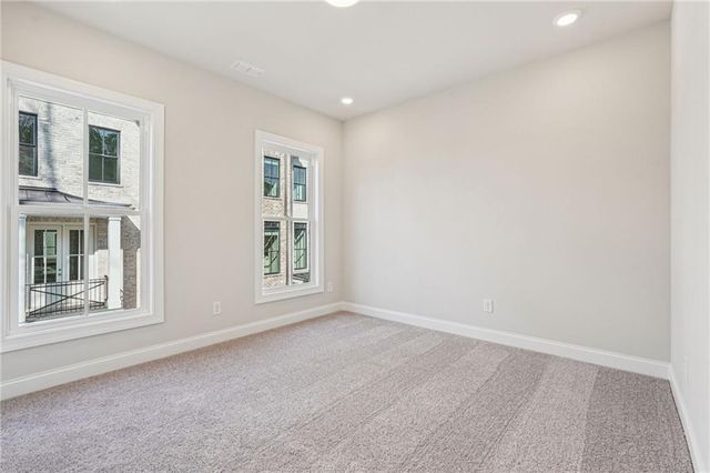 300 Crimson Pine Alley 9, Alpharetta, GA 30009