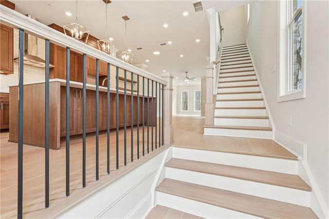 300 Crimson Pine Alley 9, Alpharetta, GA 30009