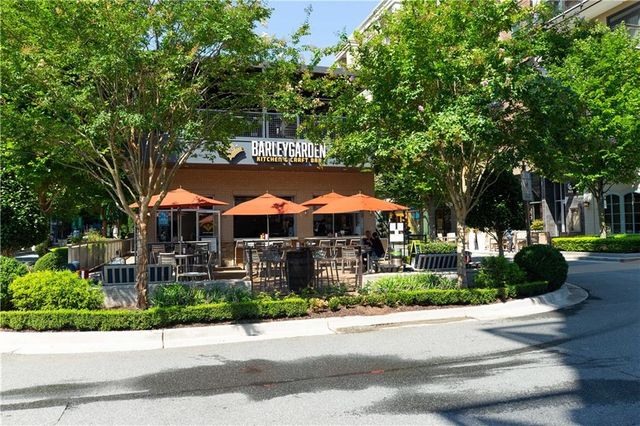 300 Crimson Pine Alley 9, Alpharetta, GA 30009