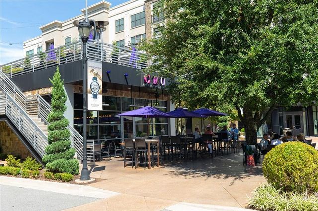 300 Crimson Pine Alley 9, Alpharetta, GA 30009