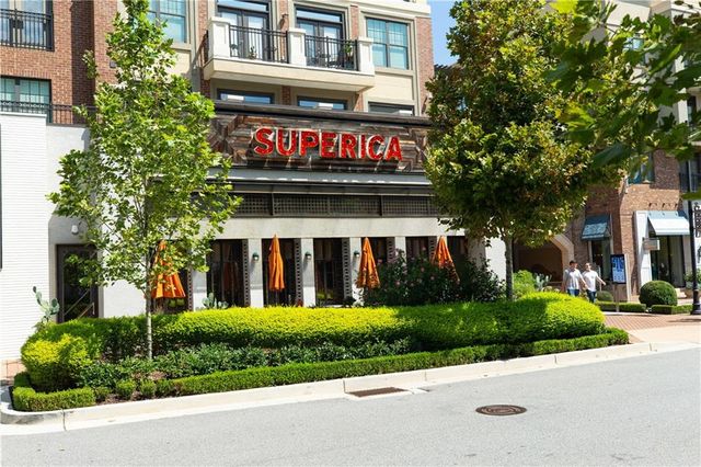 300 Crimson Pine Alley 9, Alpharetta, GA 30009
