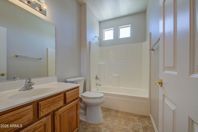 3854 E COUNTY DOWN Drive, Chandler, AZ 85249