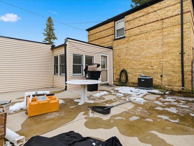 2420 Dwight STREET, Racine, WI 53403