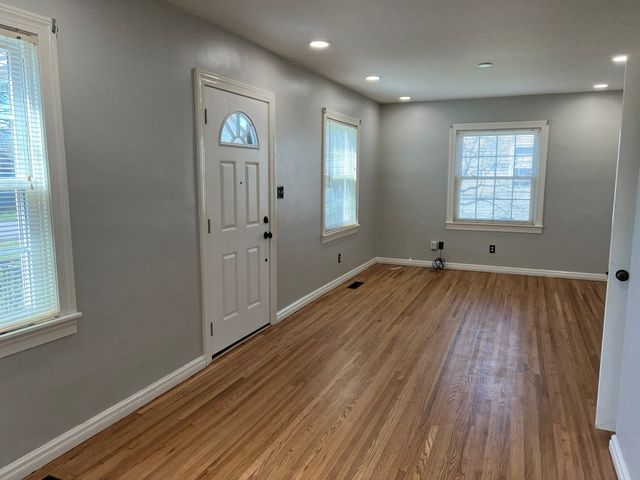 1602 Kenneth Ave, Murfreesboro, TN 37129