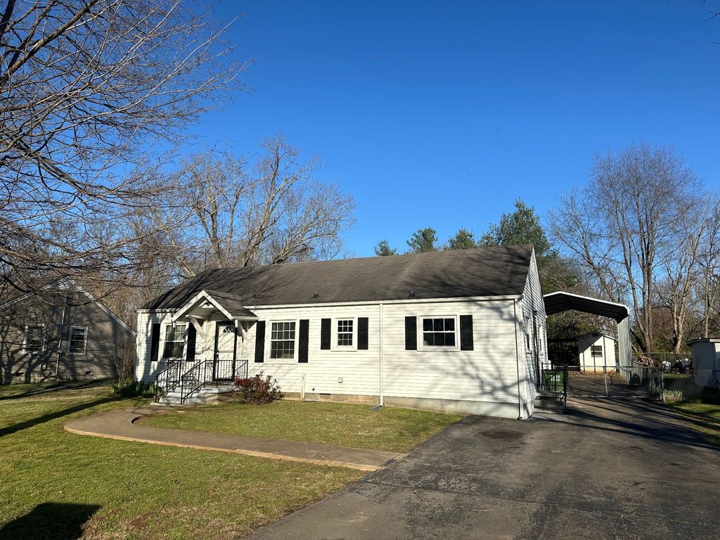 1602 Kenneth Ave, Murfreesboro, TN 37129