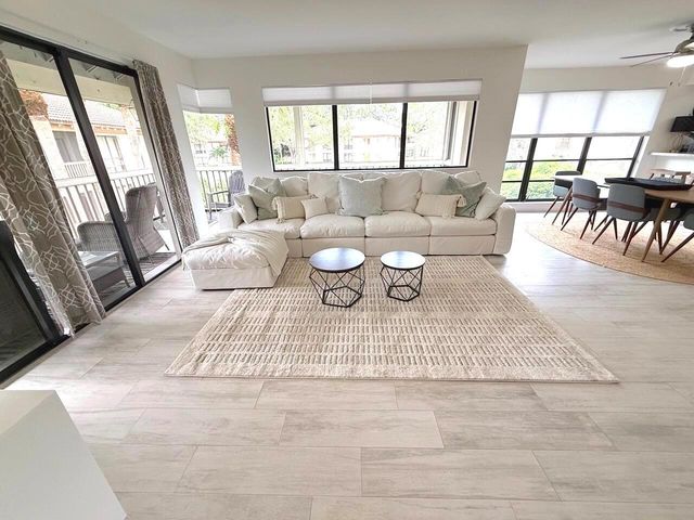 616 Brackenwood Cove 616, Palm Beach Gardens, FL 33418